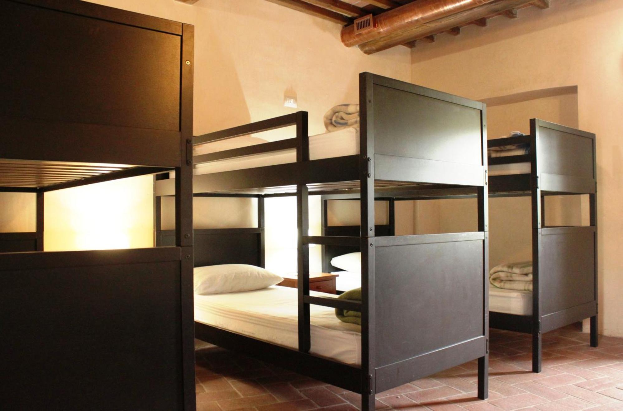Ostello Contessa Ava Dei Lambardi Monteriggioni Buitenkant foto