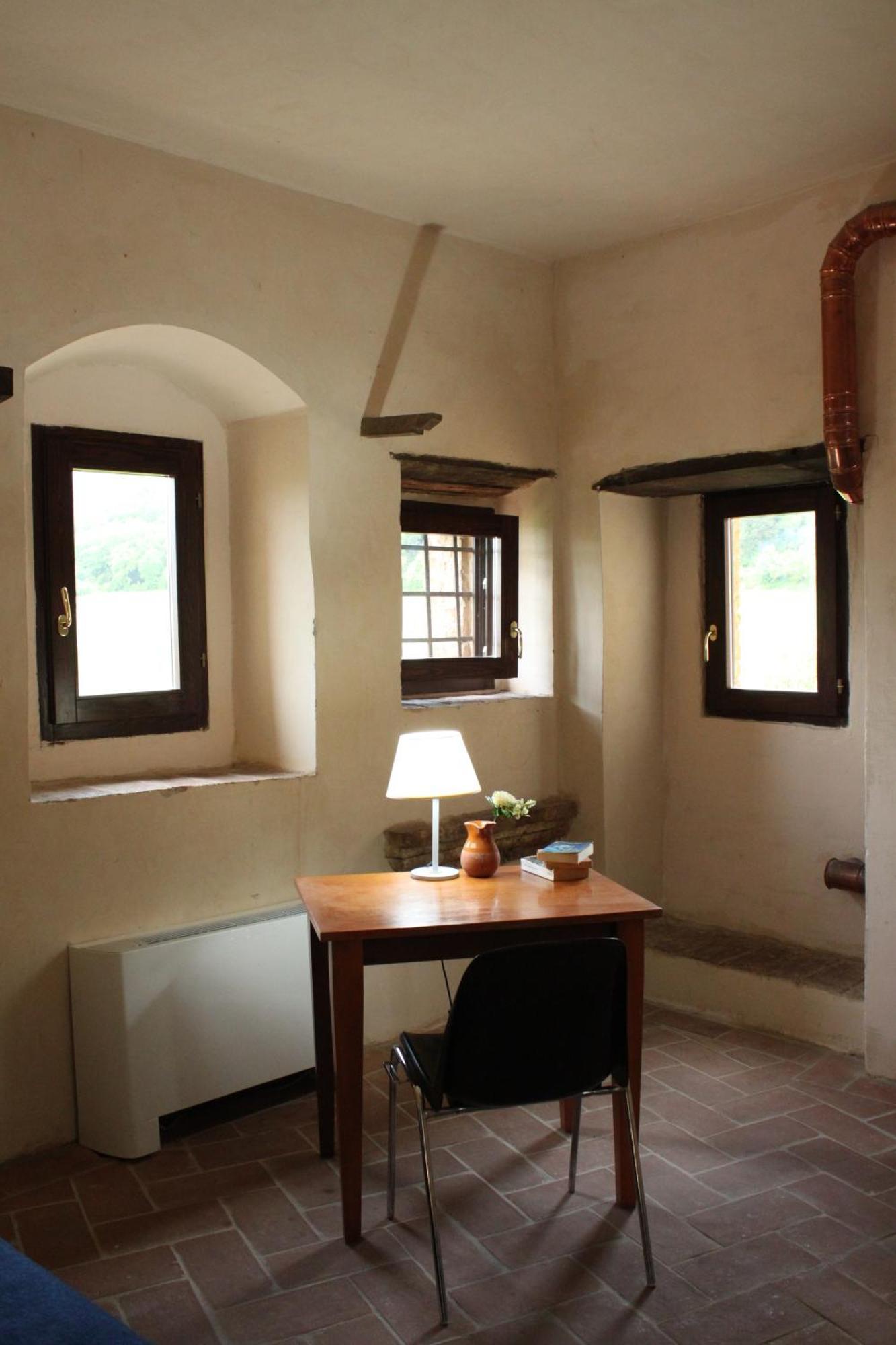 Ostello Contessa Ava Dei Lambardi Monteriggioni Buitenkant foto
