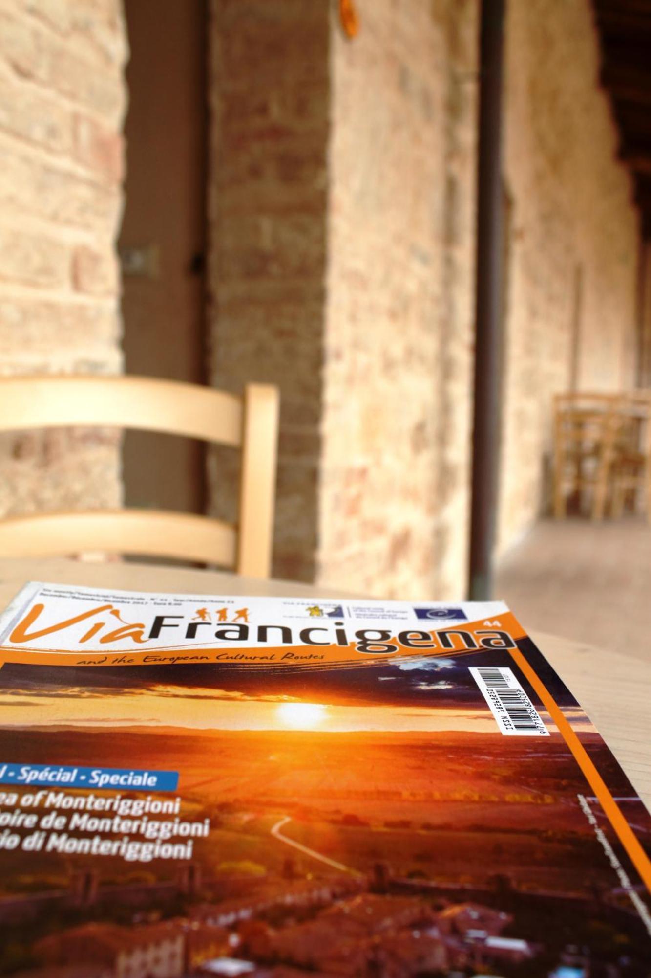Ostello Contessa Ava Dei Lambardi Monteriggioni Buitenkant foto