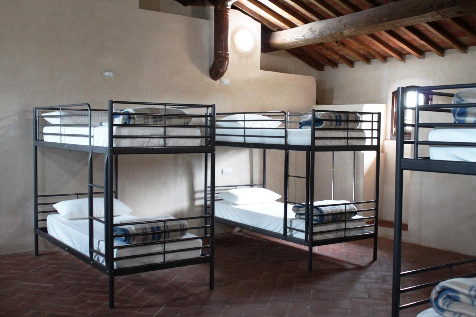Ostello Contessa Ava Dei Lambardi Monteriggioni Buitenkant foto